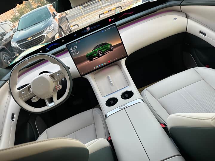 Фото 19 - Xiaomi YU7