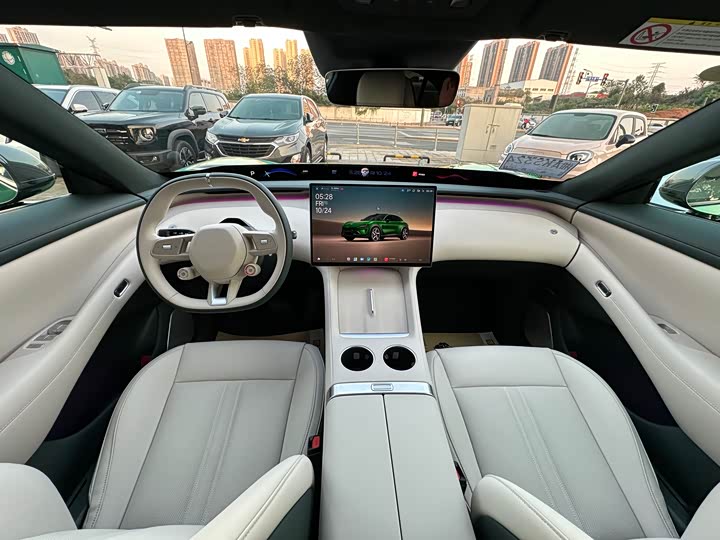 Фото 27 - Xiaomi YU7