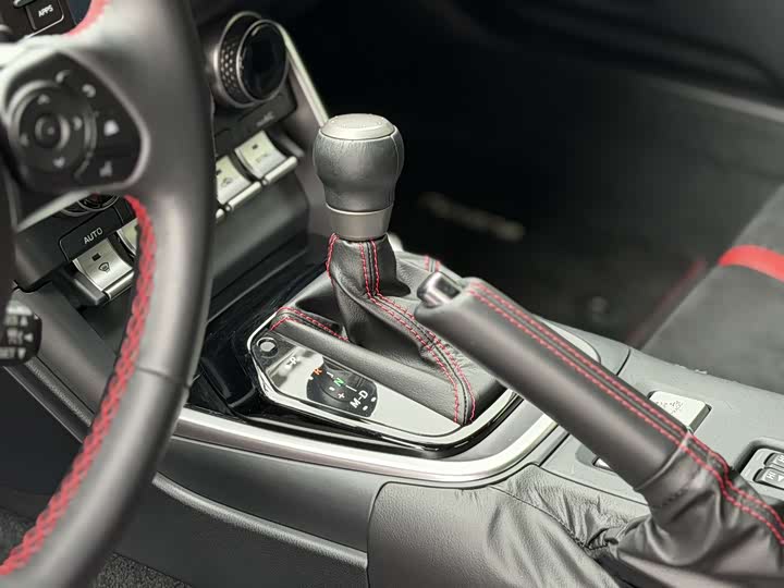 Фото 11 - Subaru BRZ