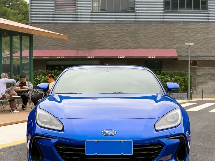 Фото 2 - Subaru BRZ