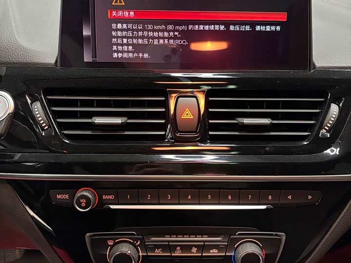 Фото 12 - BMW 1 Series