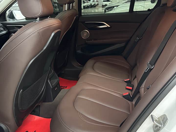 Фото 17 - BMW 1 Series