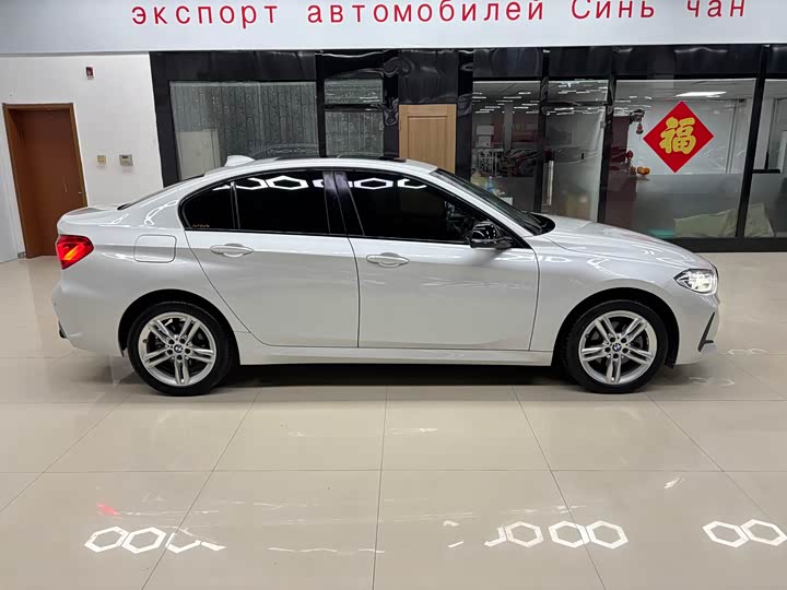 Фото 4 - BMW 1 Series