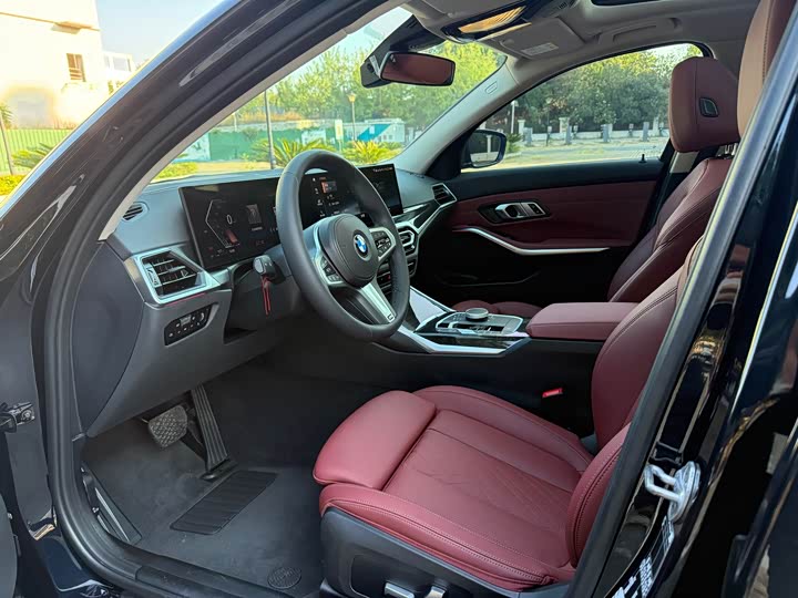 Фото 4 - BMW 3 Series