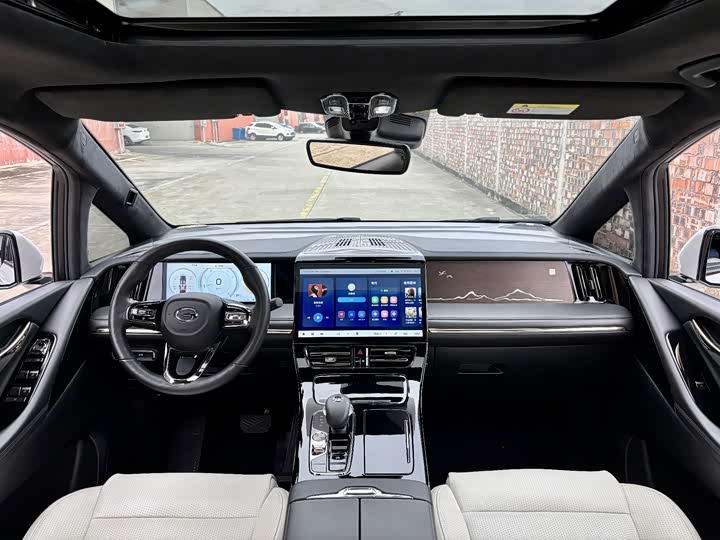 Фото 10 - GAC Trumpchi M8