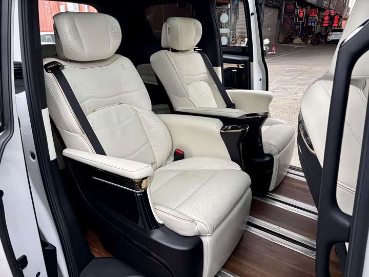 Фото 12 - GAC Trumpchi M8