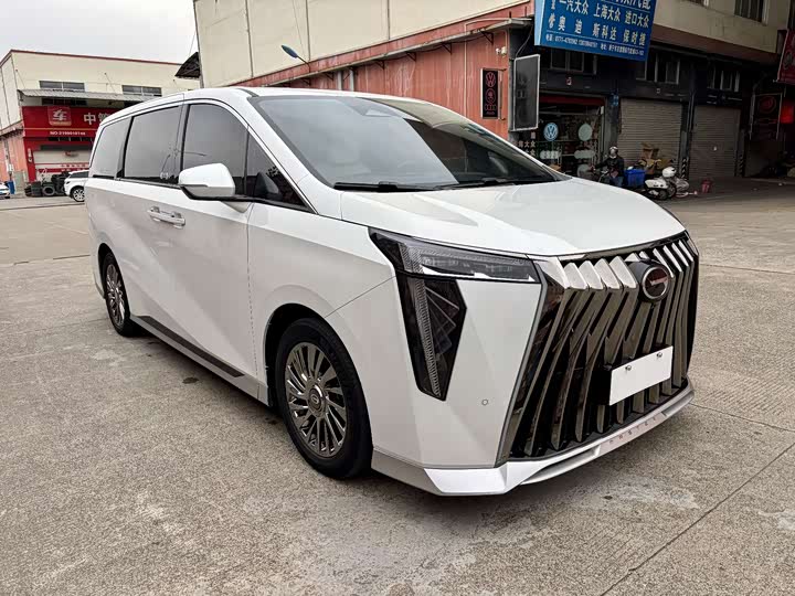 Фото 3 - GAC Trumpchi M8