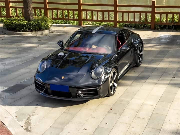 Фото 1 - Porsche 911