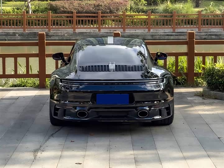 Фото 6 - Porsche 911