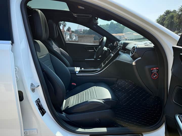 Фото 8 - Mercedes-Benz C-Class