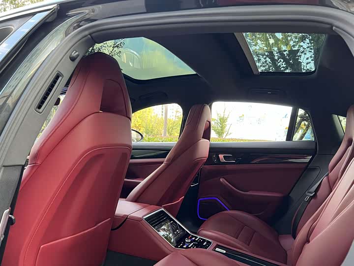 Фото 8 - Porsche Panamera