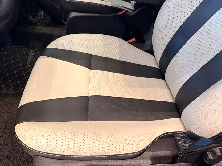 Фото 11 - Ford Transit