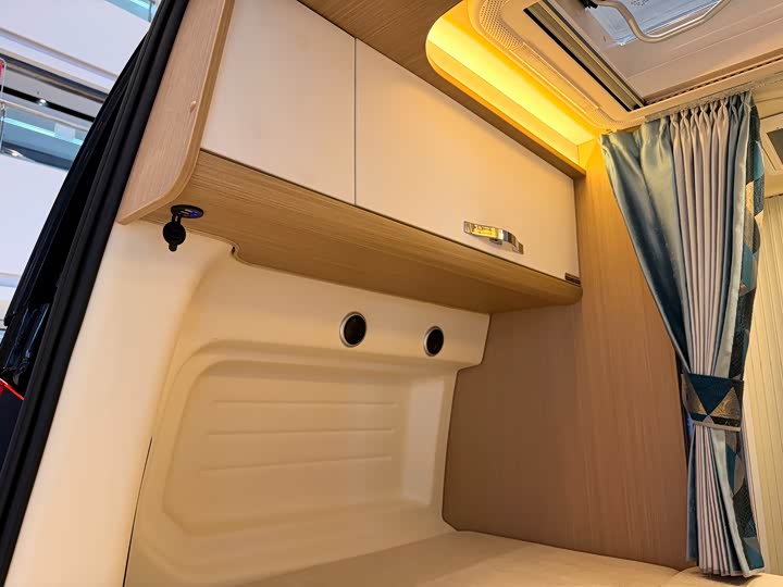 Фото 18 - Ford Transit