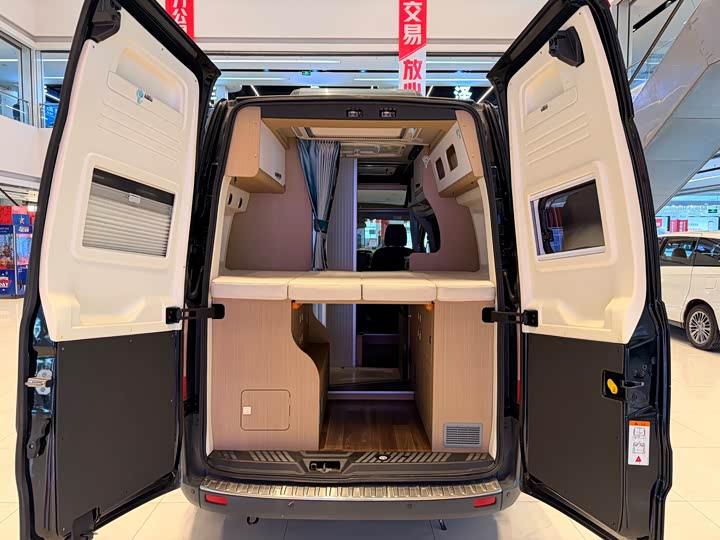 Фото 9 - Ford Transit