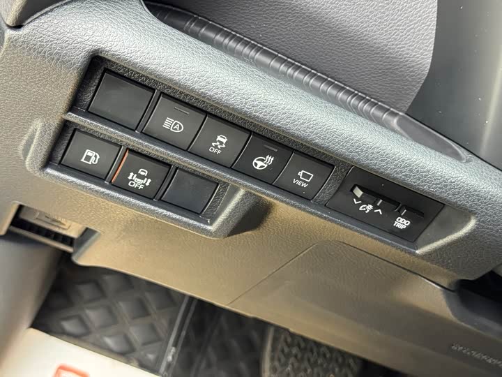 Фото 15 - Toyota Sienna