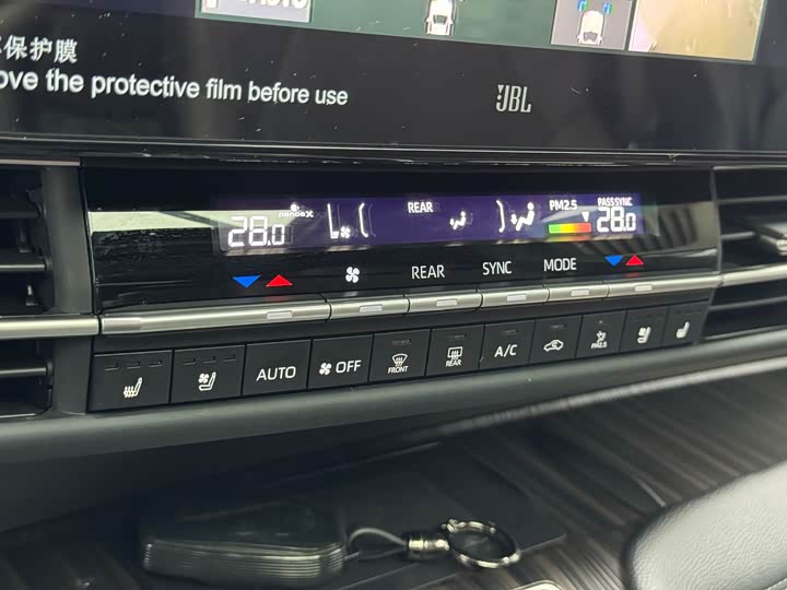 Фото 8 - Toyota Sienna