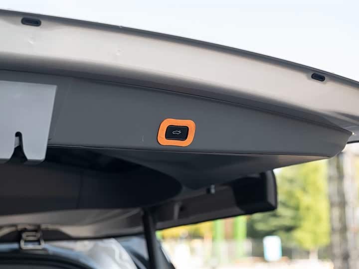 Фото 57 - Zeekr 009