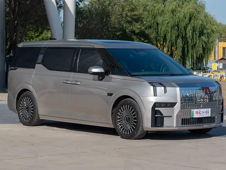 Фото 7 - Zeekr 009