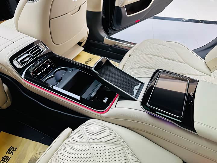 Фото 12 - Mercedes-Benz Maybach S-Class