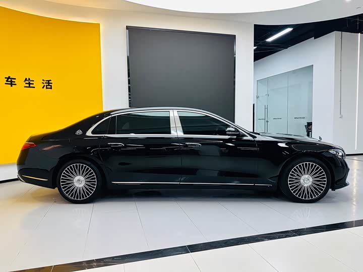 Фото 4 - Mercedes-Benz Maybach S-Class
