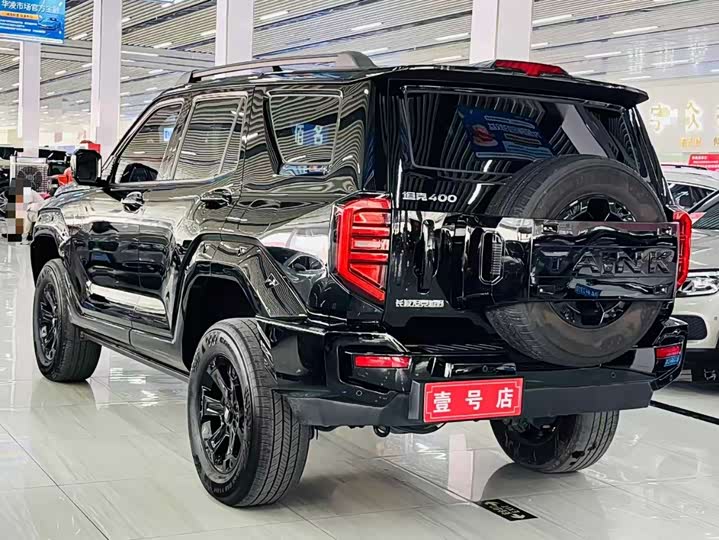 Фото 4 - Tank 400 Hybrid