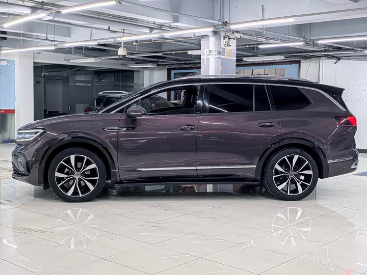 Фото 10 - Volkswagen Talagon