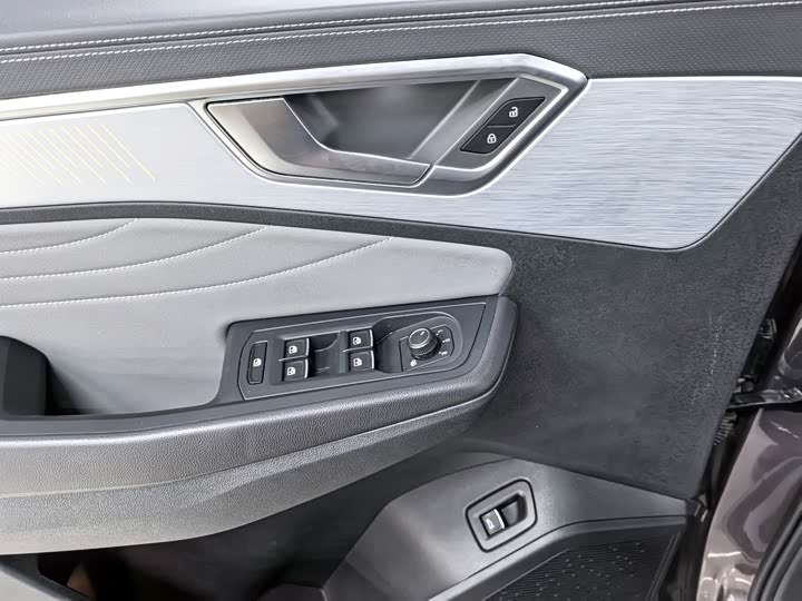 Фото 14 - Volkswagen Talagon