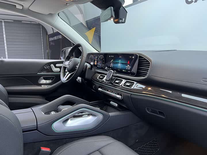 Фото 14 - Mercedes-Benz GLE-Class