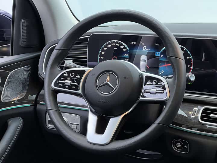 Фото 16 - Mercedes-Benz GLE-Class