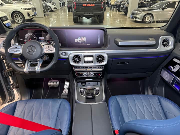 Фото 13 - Mercedes-Benz G-Class AMG