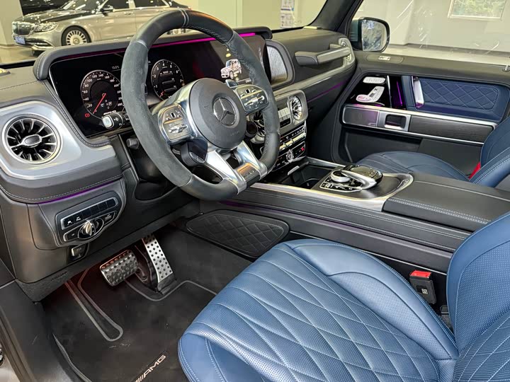 Фото 8 - Mercedes-Benz G-Class AMG