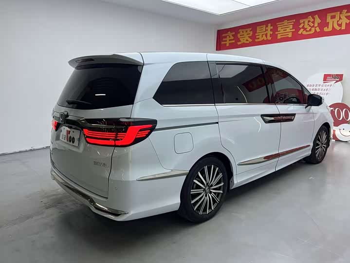 Фото 9 - Honda Elysion