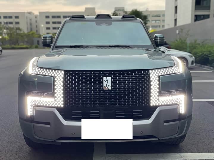 Фото 2 - BYD Yangwang U8