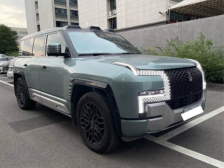 Фото 3 - BYD Yangwang U8