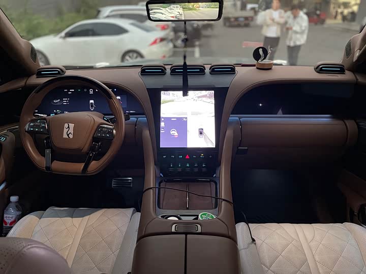 Фото 7 - BYD Yangwang U8