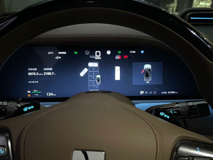 Фото 8 - BYD Yangwang U8