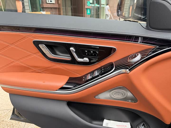 Фото 11 - Mercedes-Benz Maybach S-Class