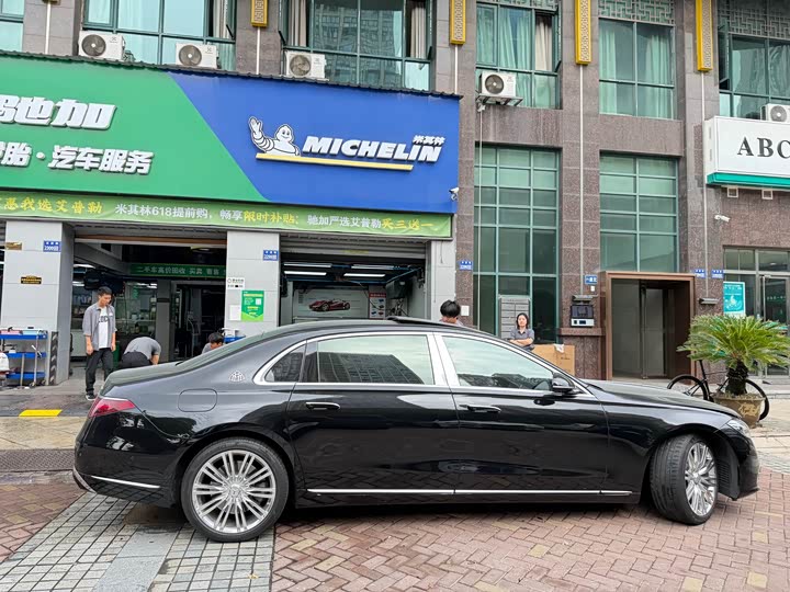 Фото 9 - Mercedes-Benz Maybach S-Class