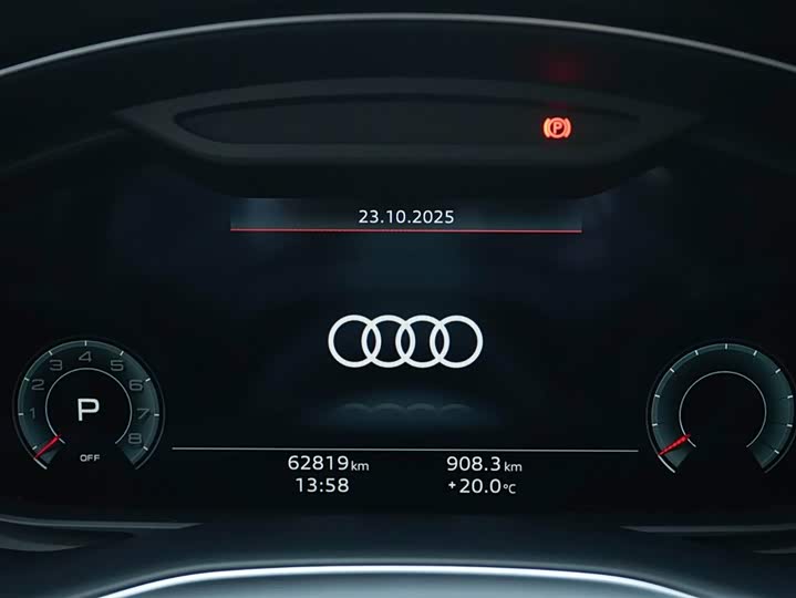 Фото 8 - Audi Q7