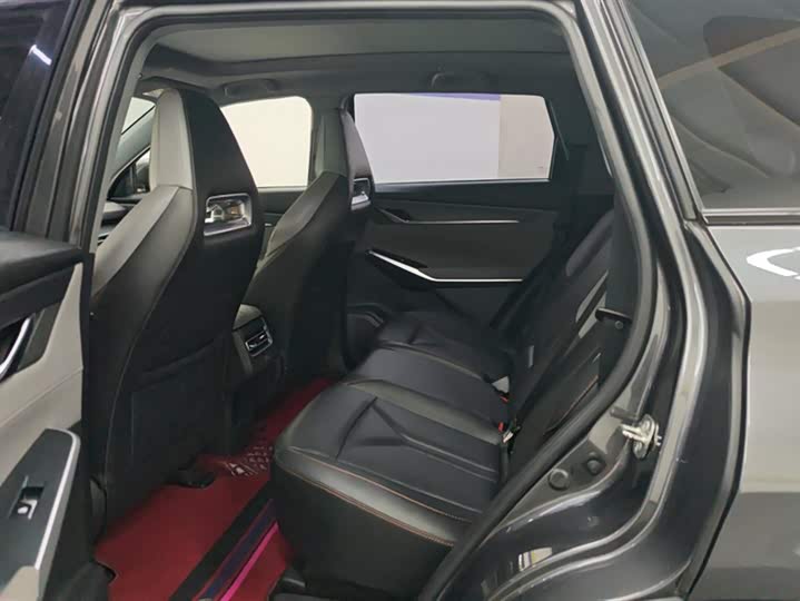 Фото 11 - Changan CS75 Plus