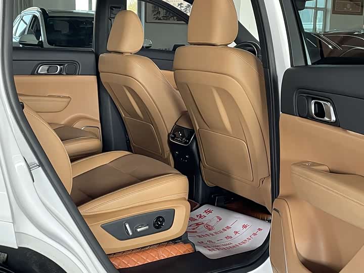 Фото 8 - LiXiang One