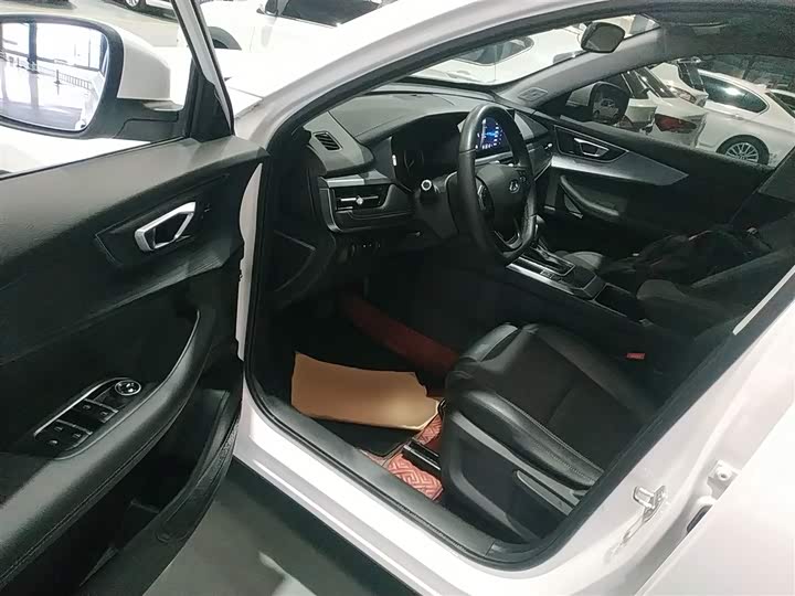 Фото 16 - Chery Tiggo 5x