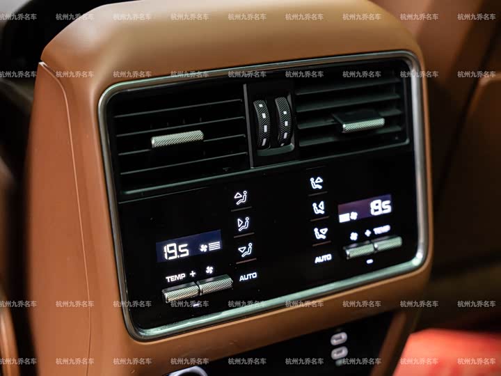 Фото 14 - Porsche Cayenne