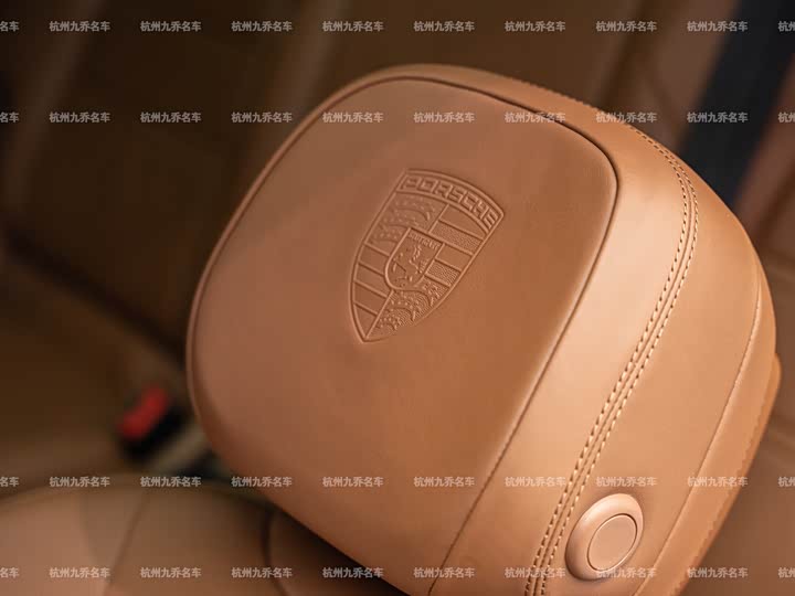 Фото 23 - Porsche Cayenne