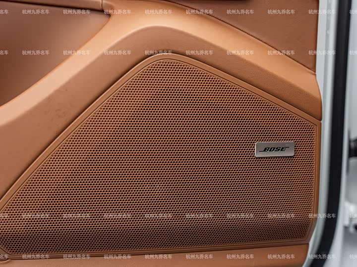 Фото 24 - Porsche Cayenne