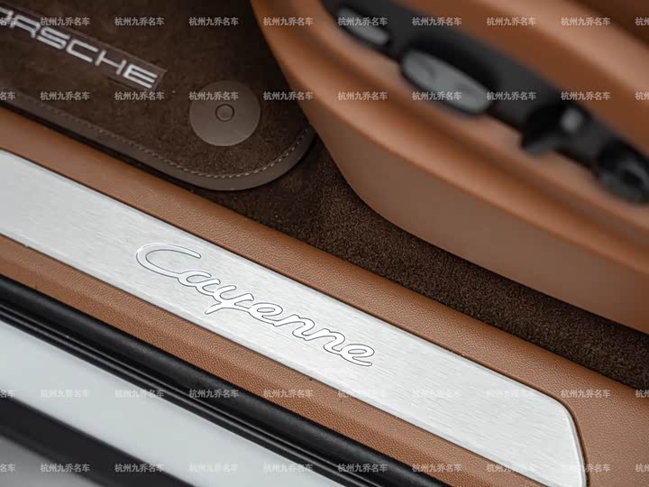 Фото 25 - Porsche Cayenne