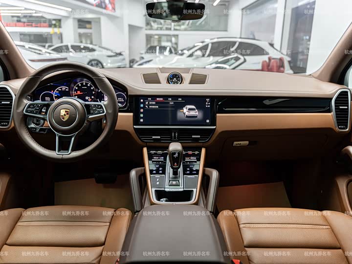 Фото 7 - Porsche Cayenne