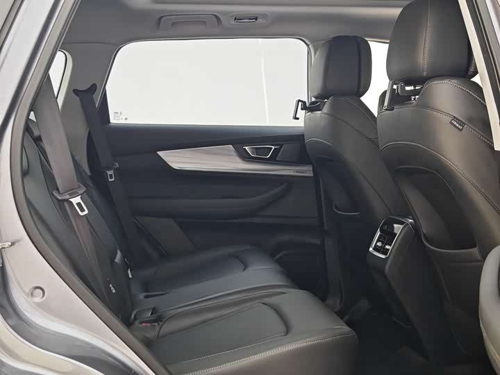 Фото 17 - Chery Tiggo 8