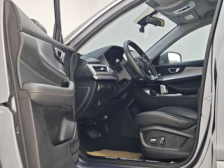 Фото 23 - Chery Tiggo 8