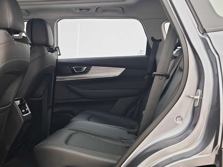 Фото 8 - Chery Tiggo 8